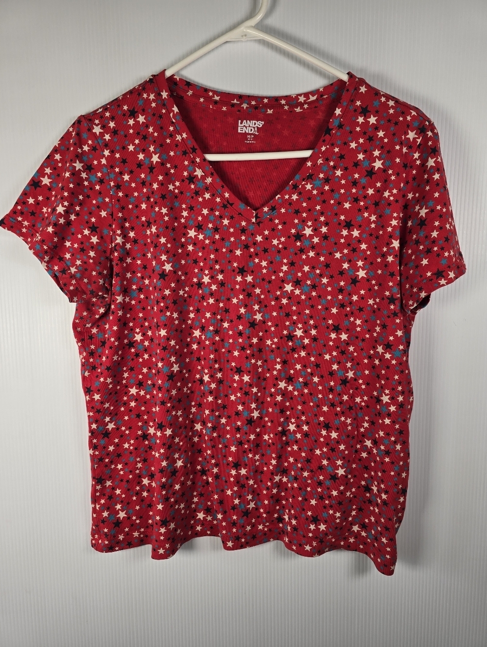 Lands' End Women's RedTee With White&Blue Star Print V-Neck ShortSleeve Size M/P